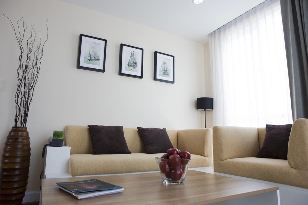 Bbg Seaside Luxurious Service Apartment Бангсен Номер фото